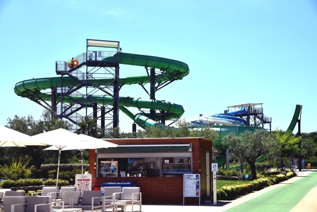 riverside cafe