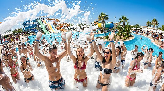 Foam Party Fever at Aquacolors Poreč